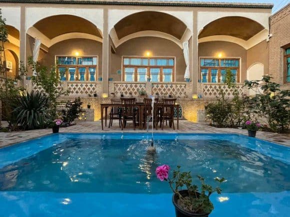 اقامتگاه بوم گردی سرای آقا محمد کاشان